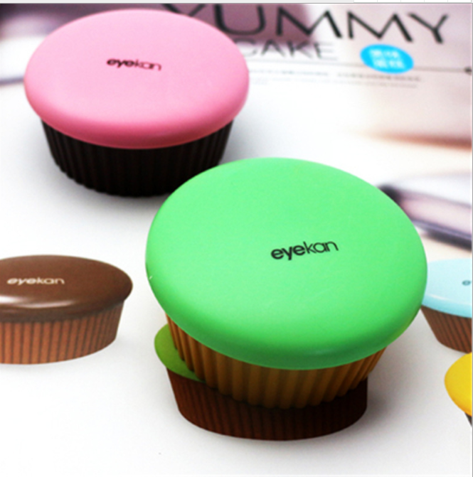 Independently designed a new and delicious cake-style contact lens case and color contact box details Picture