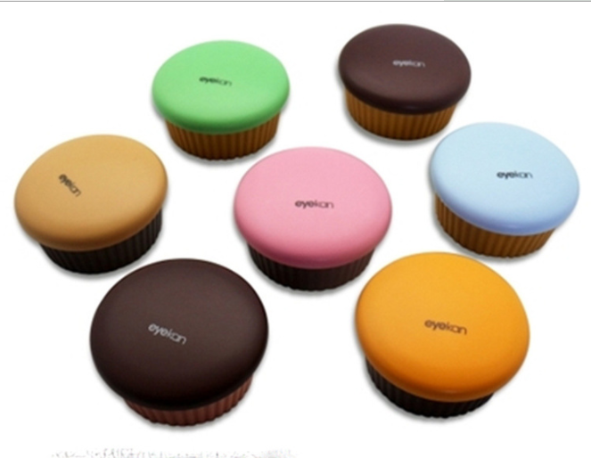 Independently designed a new and delicious cake-style contact lens case and color contact box