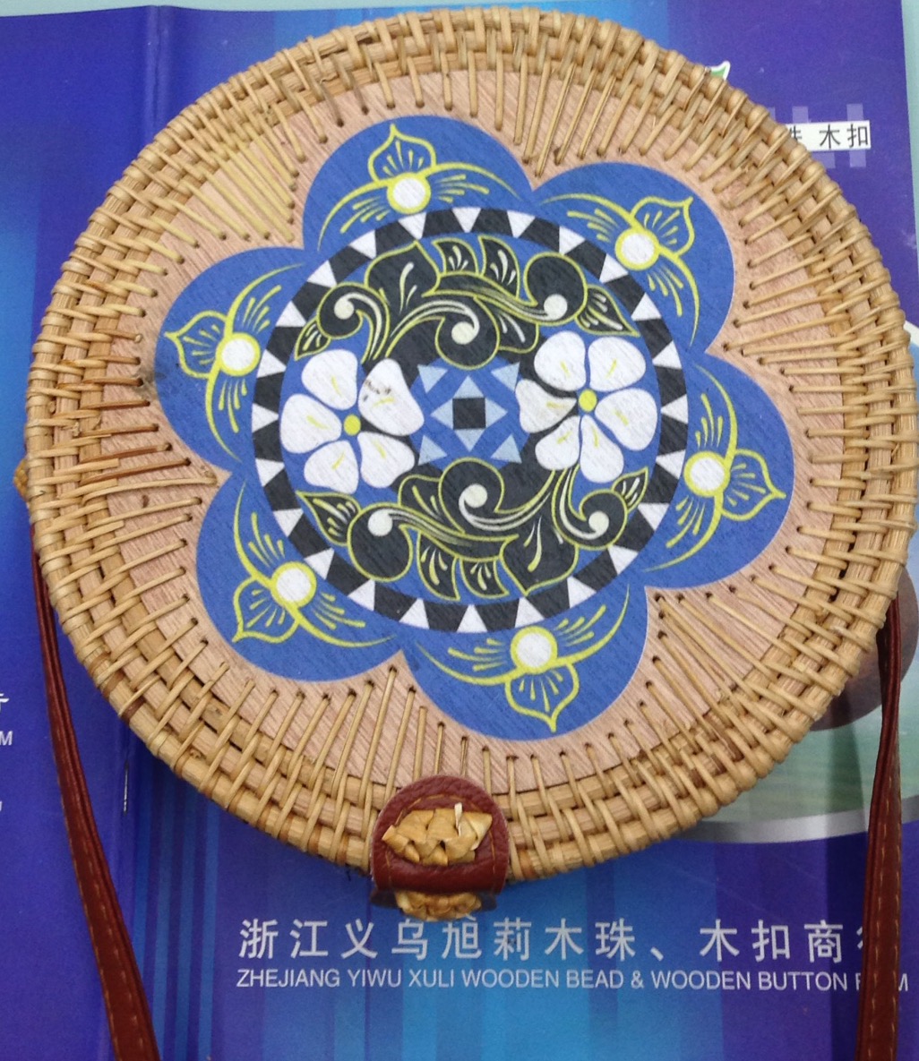 纯手工编织工艺包，美观大方具观赏性！