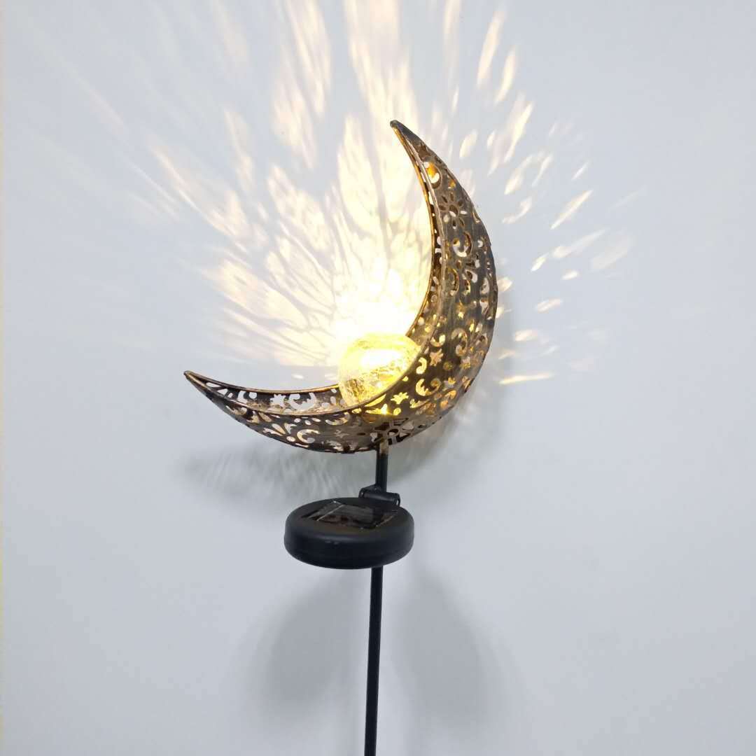 Amazon's new solar moon wrought iron lamp hollow moon shaped wrought iron garden lamp outdoor Moon light control lamp