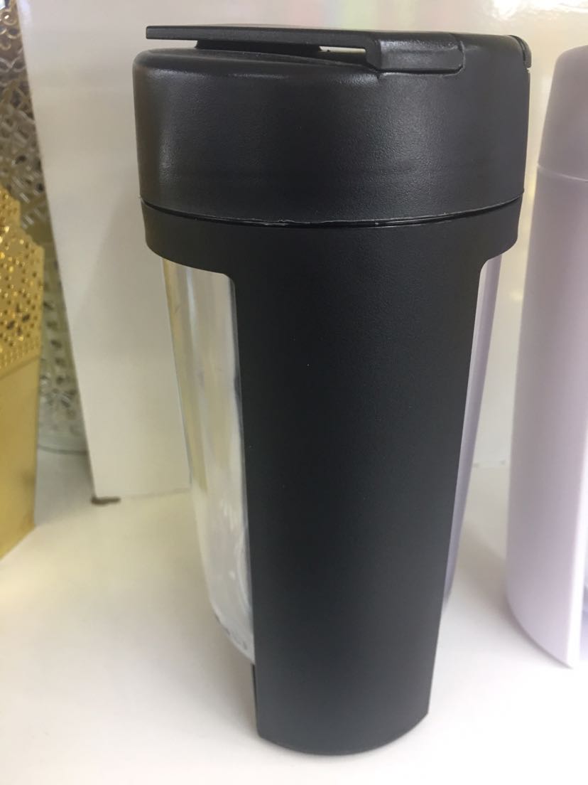 塑料摇摇杯蛋白质粉杯配塑料球产品图