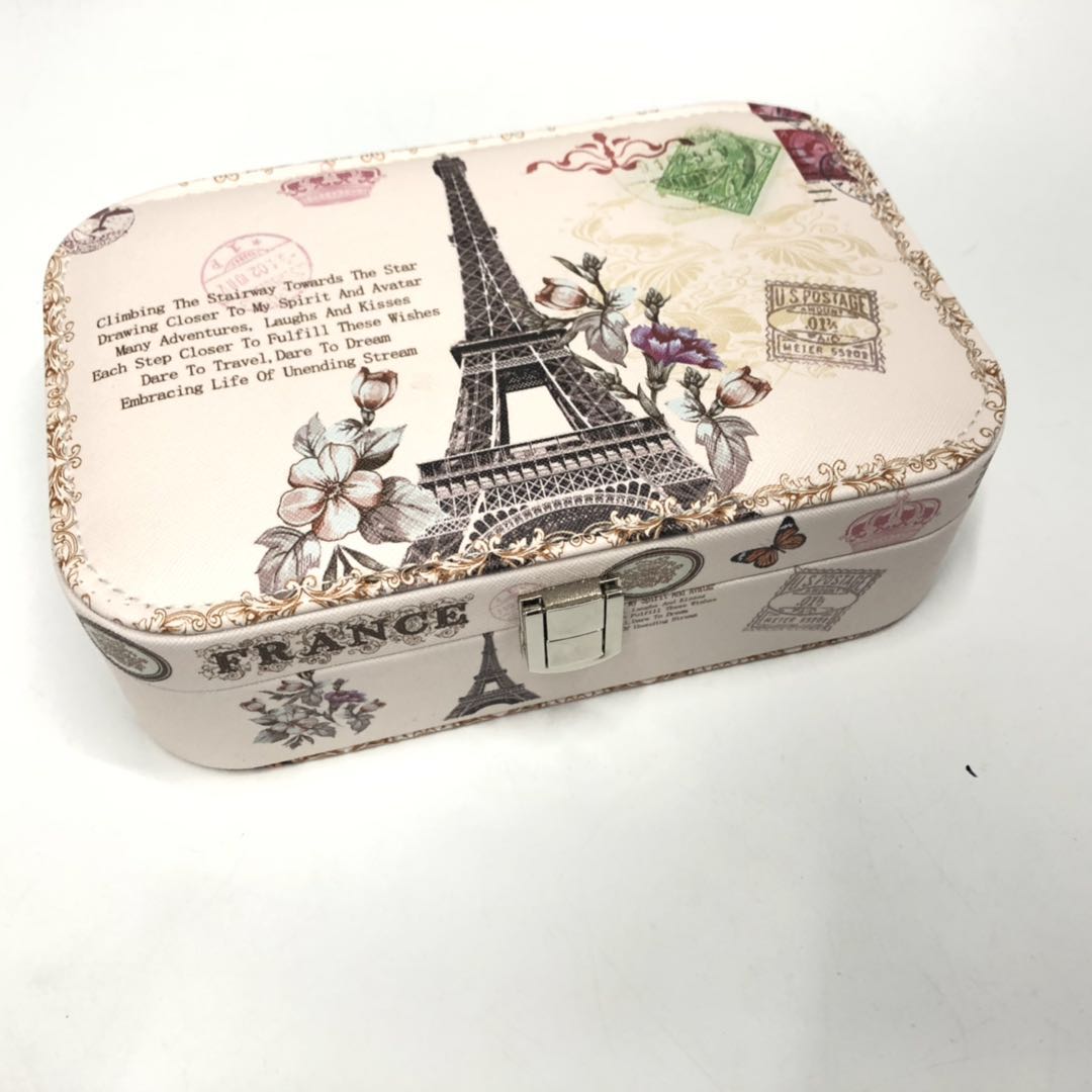 Ring plate, stud earrings, earring storage box, ring box storage box, leather jewelry box Specification image