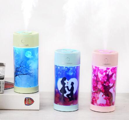 Phantom Color Humidifier USB Mini Home Office Desktop Hydrating Humidifier Aromatherapy Humidifier Application Scenario
