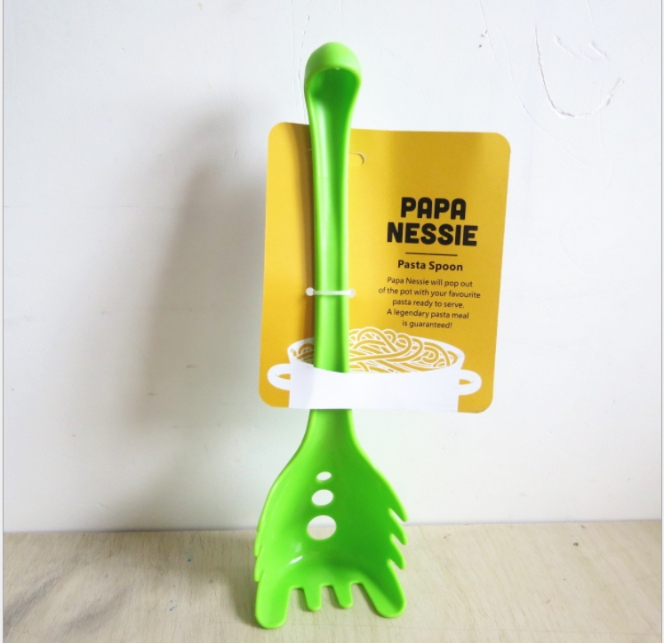 Papa Nessie Dinosaur slotted spoon Noodle Scoop, Loch Ness Monster Noodle scoop Application Scenario