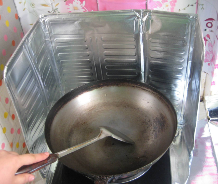 Kitchen oil-proof board, aluminum foil plate, stove, cooking and stir-frying, oil-proof board 39cm*80cm Application Scenario