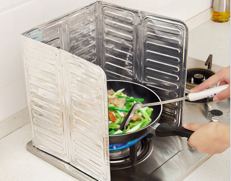 Kitchen oil-proof aluminum foil plate gas stove, kitchen gas stove oil-proof plate, anti-oil splash plate, stove enclosure plate Specification image
