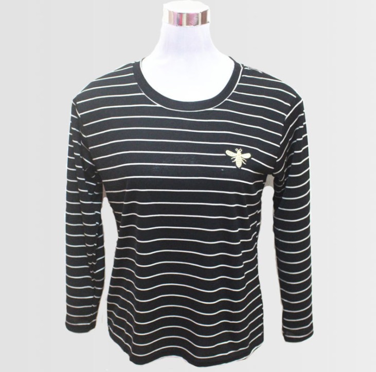 Spring and autumn tops, round-neck long-sleeved T-shirts for mothers, loose clothes for middle-aged and elderly people aged 40 to 50 Application Scenario