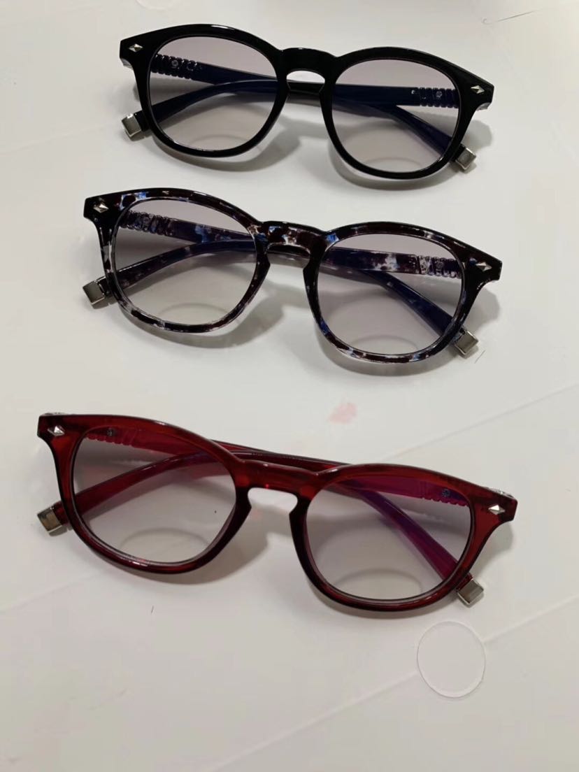 8801 Dual-light anti-blue light presbyopia, a pair of presbyopia glasses that can be used as sunglasses
