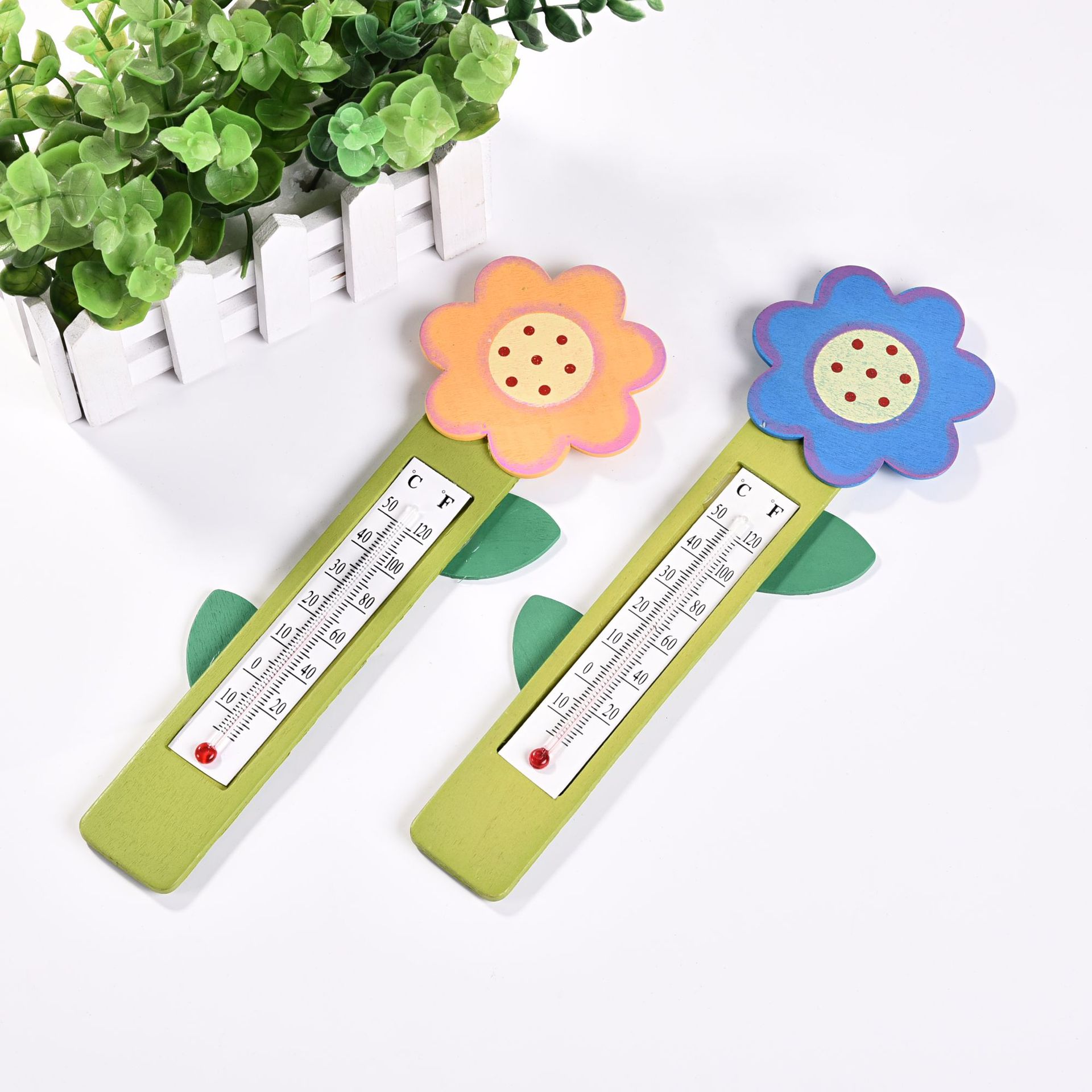 New product specializes in the production of thermometers, sunflower wooden thermometers, and cartoon-shaped wooden thermometers