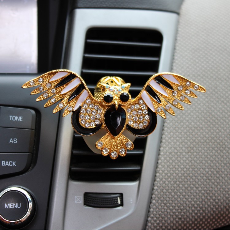 Car air outlet perfume, air conditioning air outlet perfume, car perfume, peacock diamond painting Application Scenario