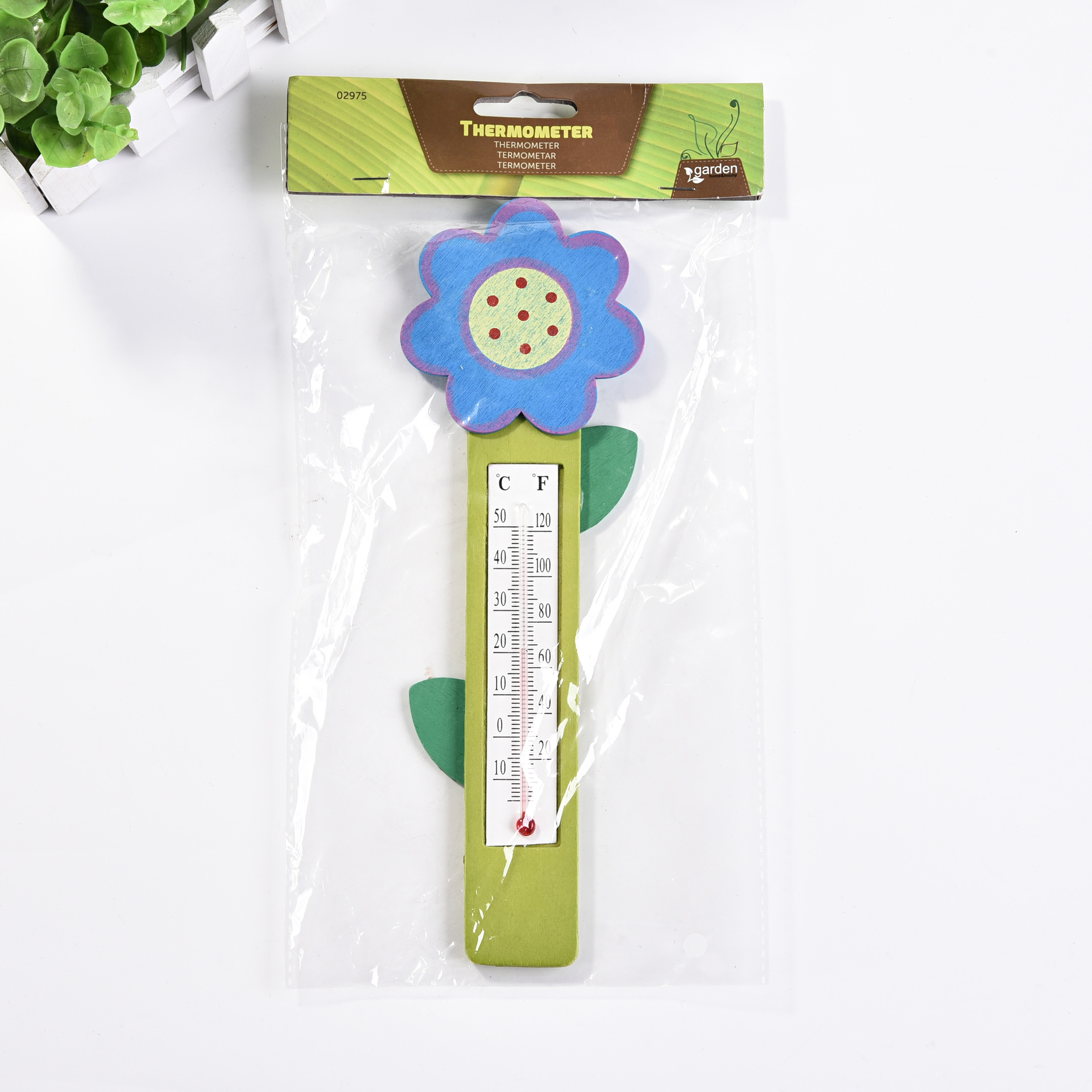 New product specializes in the production of thermometers, sunflower wooden thermometers, and cartoon-shaped wooden thermometers details Picture
