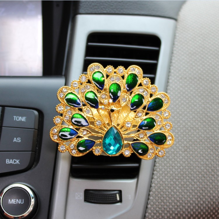Car air outlet perfume, air conditioning air outlet perfume, car perfume, peacock diamond painting details Picture
