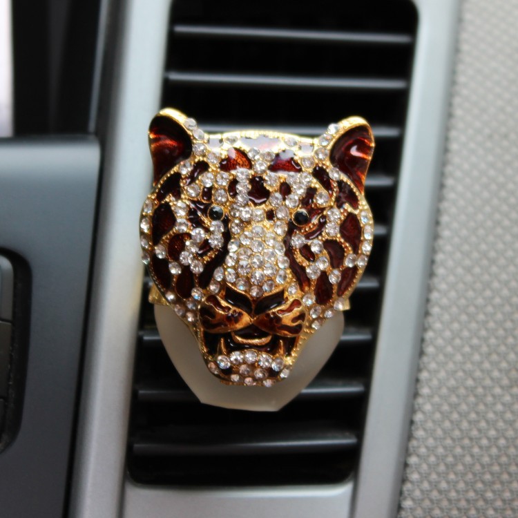 Car air outlet perfume, air conditioning air outlet perfume, car perfume, peacock diamond painting Specification image