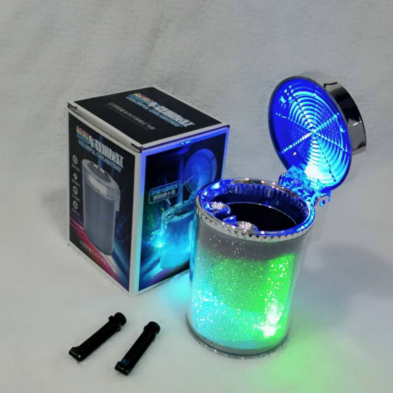 车载烟灰缸带LED灯汽车用品创意彩色灯空调出风口七彩烟灰缸家用
