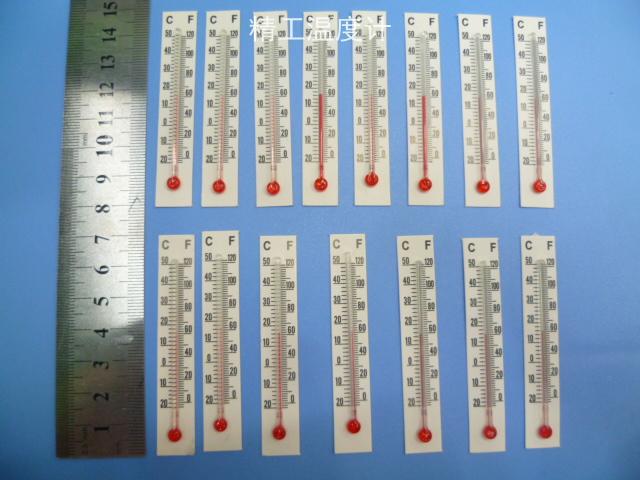 Factory direct sales of handicrafts paper thermometers, portable 8.5*1.5 cardboard glass red water thermometers, digital indoor and outdoor temperatures Specification image