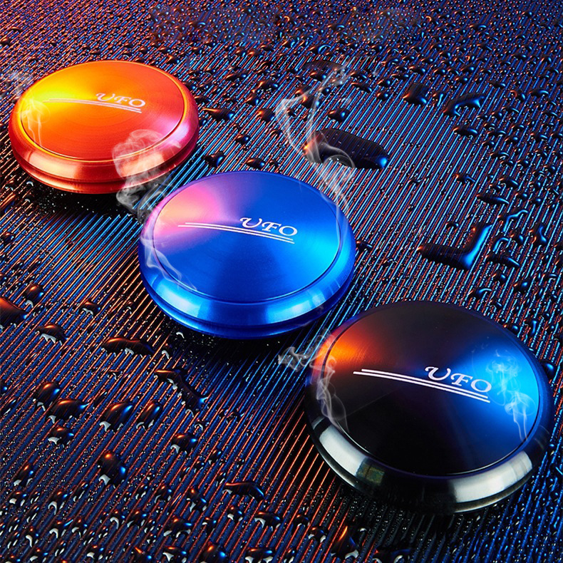 Creative car perfume with aroma flying saucer, car perfume for eliminating odors inside the car, car fragrance suitable for pregnant women and infants