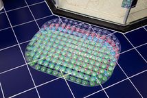 创意彩色透明PVC水珠防滑浴室垫 酒店淋浴房卫生间吸盘脚垫批发