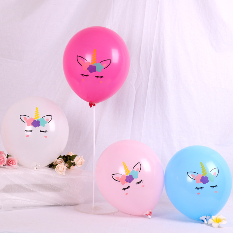 Birthday party decoration: Balloon arrangement, unicorn cartoon-shaped latex balloons, Pegasus and ponies latex balloons details Picture