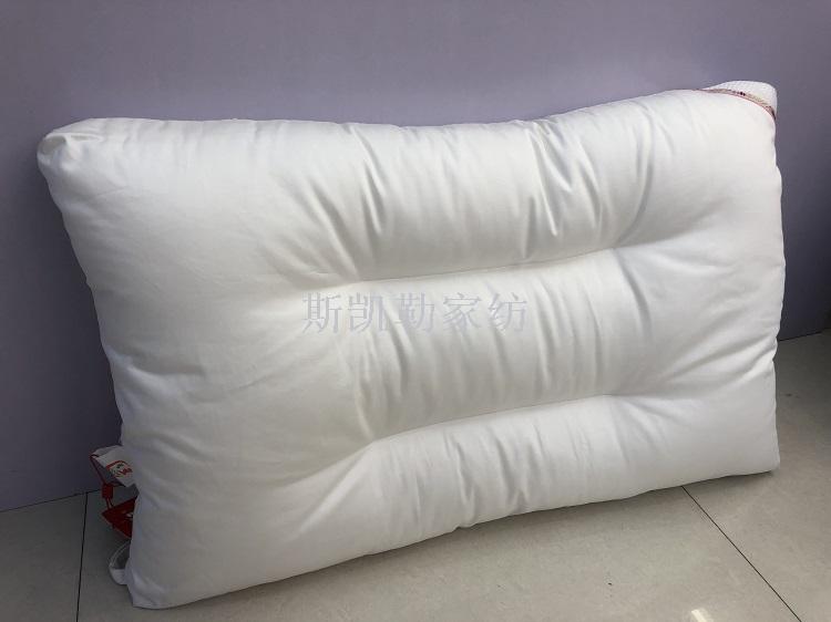 This pillow is of good quality and can be washed in a hand-washing machine. It is very soft and thin. It is a gift pillow for the unit Specification image