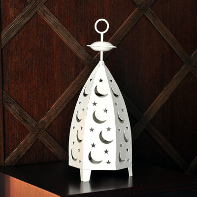 Star and moon candlestick rural retro do old wrought iron wind lamp desktop home decoration hollow details Picture