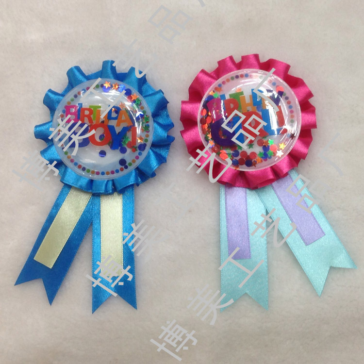 生产圣诞胸花马口铁胸花爱尔兰节胸花BOY GIRL生日胸花产品图