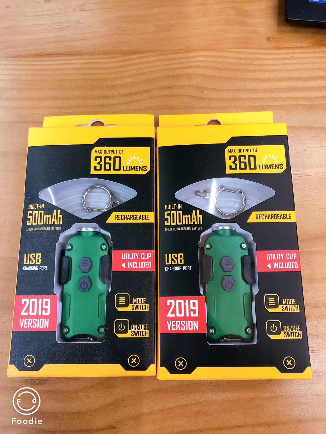 The new multi-functional key light with built-in battery emergency small light is a small portable outdoor product details Picture
