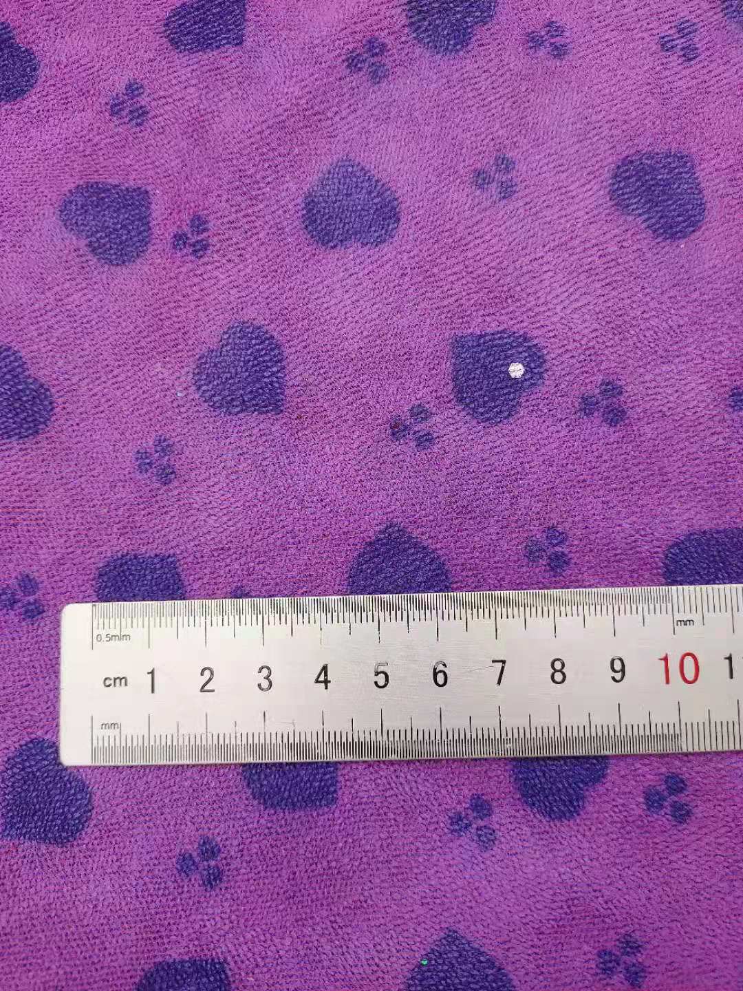 Factory direct sales and customization of printed heart mesh fabric, plain fabric, base fabric, mesh fabric, hexagonal mesh wedding fabric Specification image