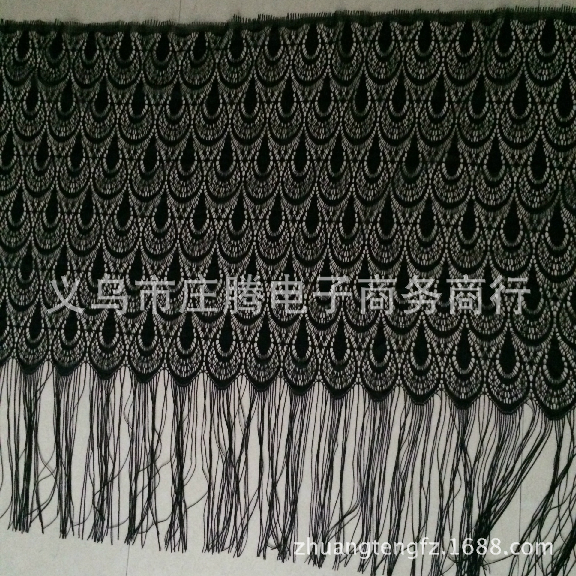 蕾丝面料产品图