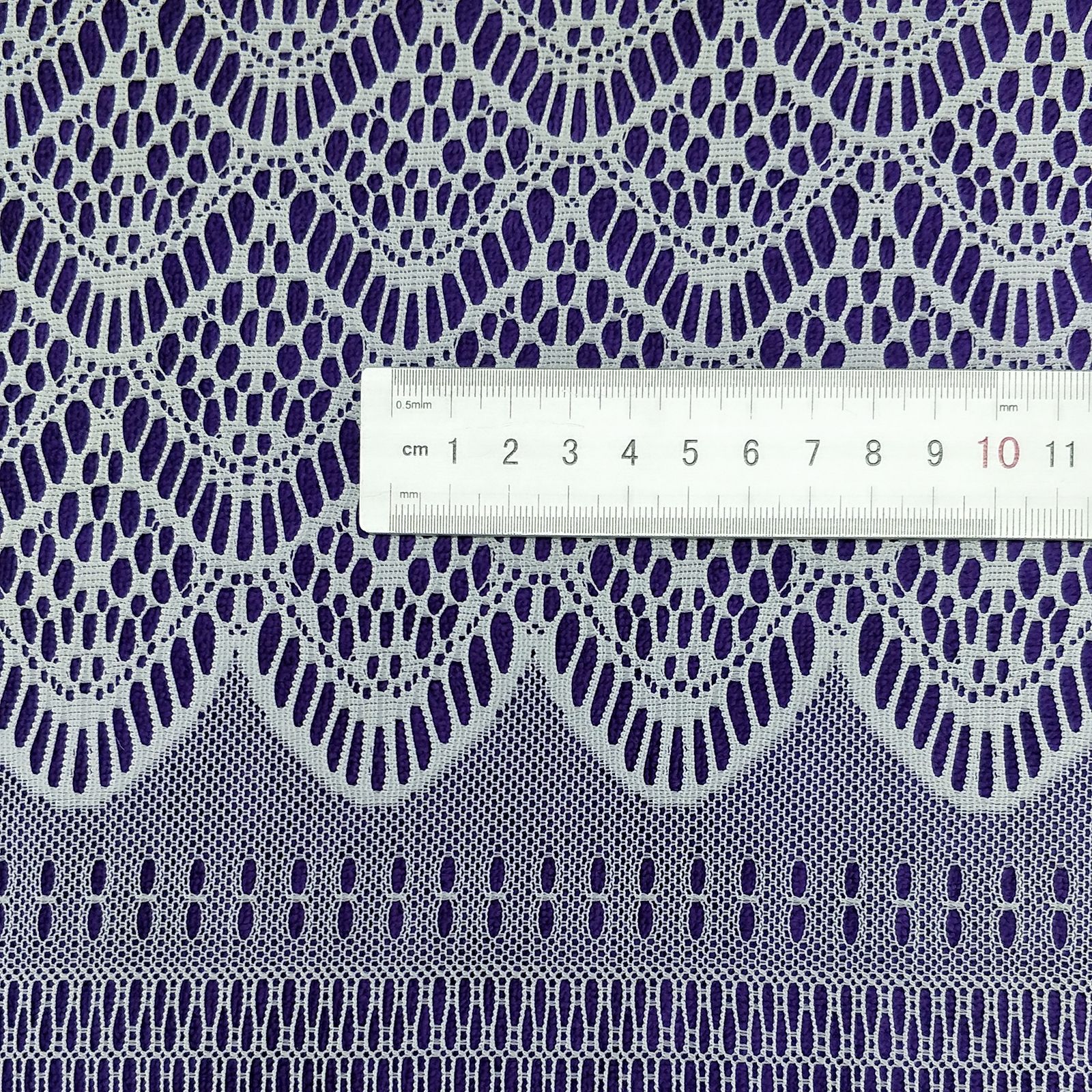 Poliéster y amoníaco moda fresco generoso elegante calado geométrico creativo gráfico combinación con flecos mujer chal Application Scenario