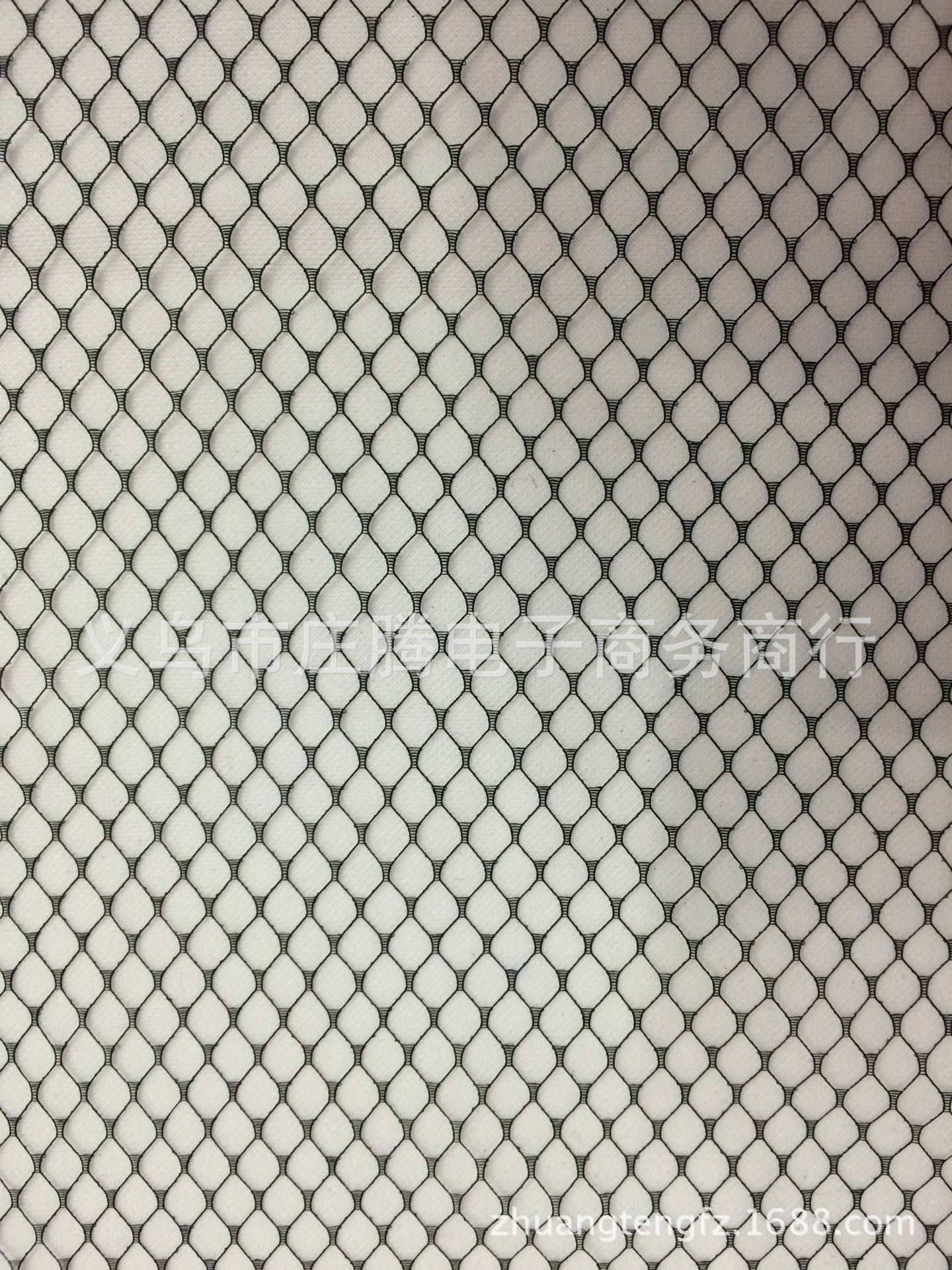 全涤网眼布 明星同款头纱 黑白帽纱 锦纶帽网原料 婚纱面纱