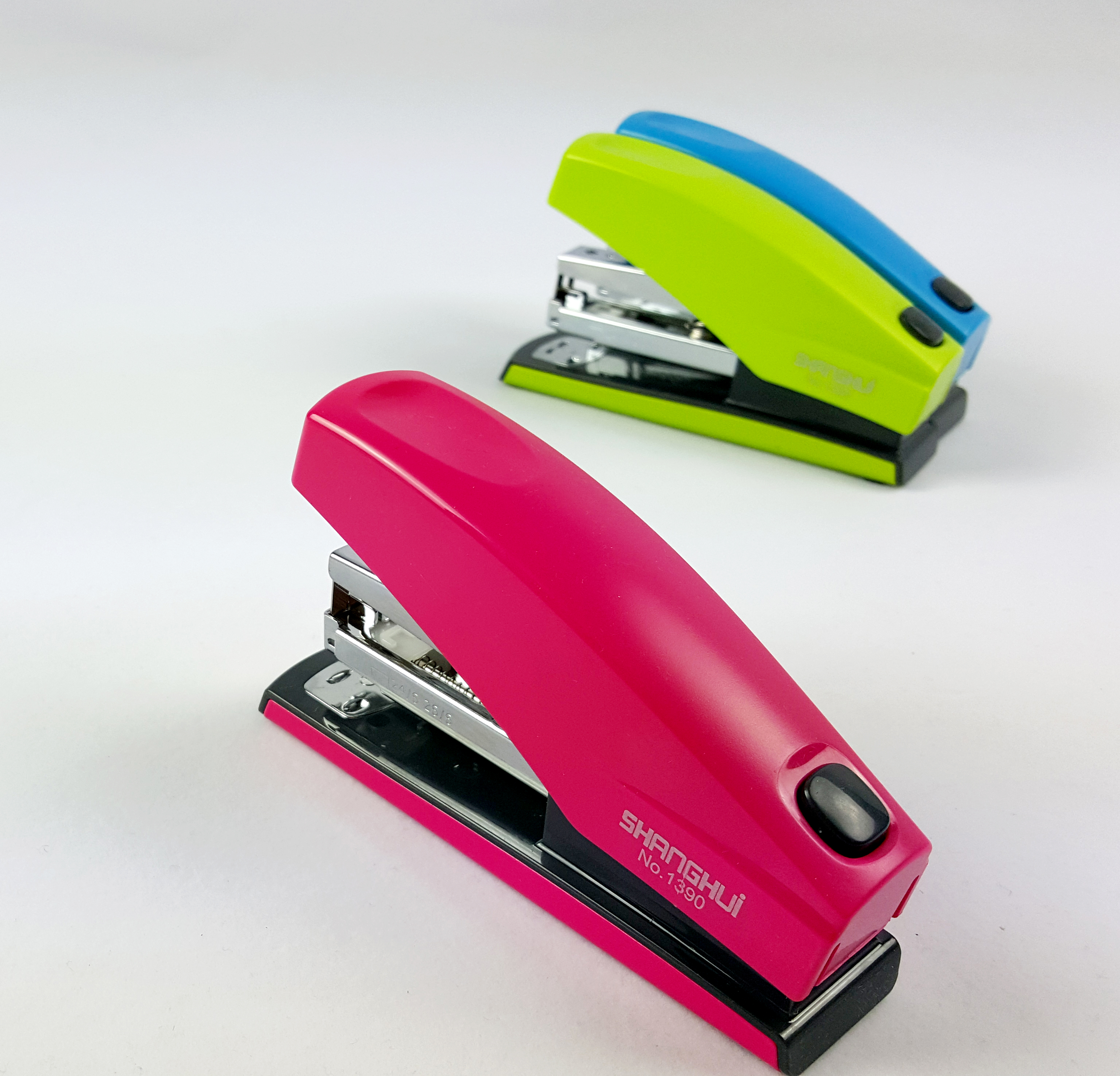 省力订书机24/6统一订书机STAPLER炫彩轻便订书机装订机订书针机细节图