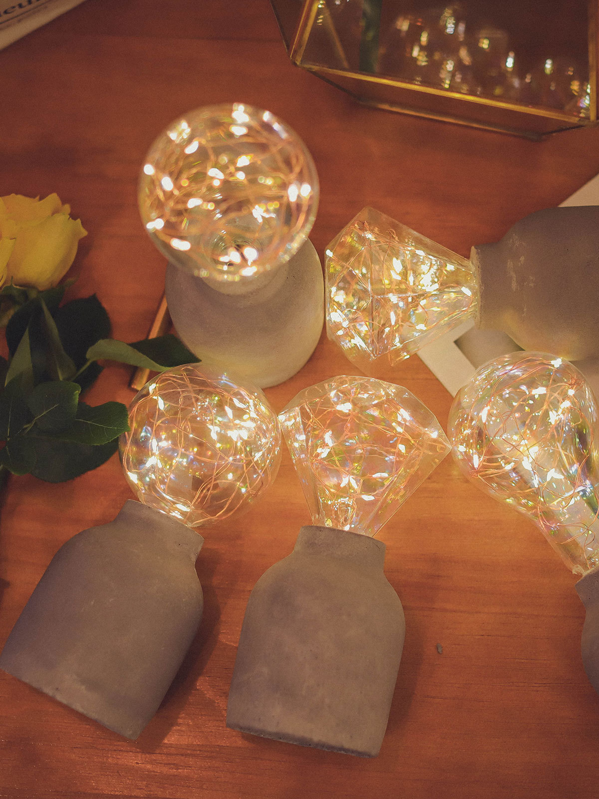 Instagram romantic girl heart copper wire bedroom retro lamp web celebrity shop lamp douyin room decoration small colorful lights Application Scenario