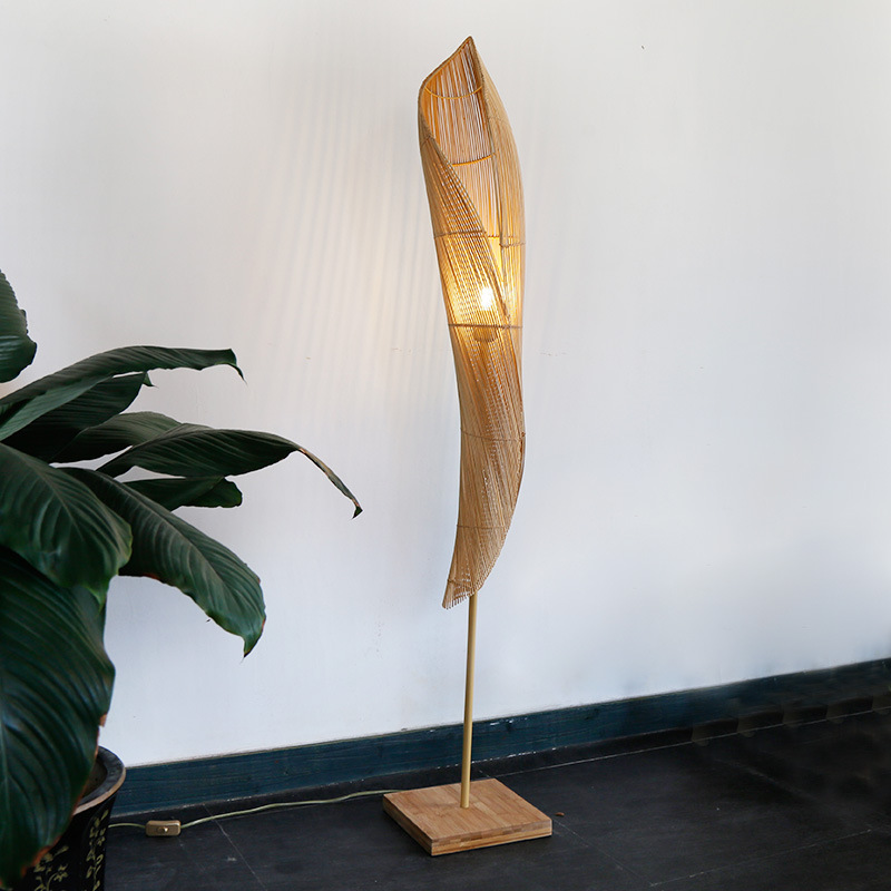Retro bamboo creative floor lamp desk lamp rattan art weaving project custom Villa hotel image project villa lamp full figure