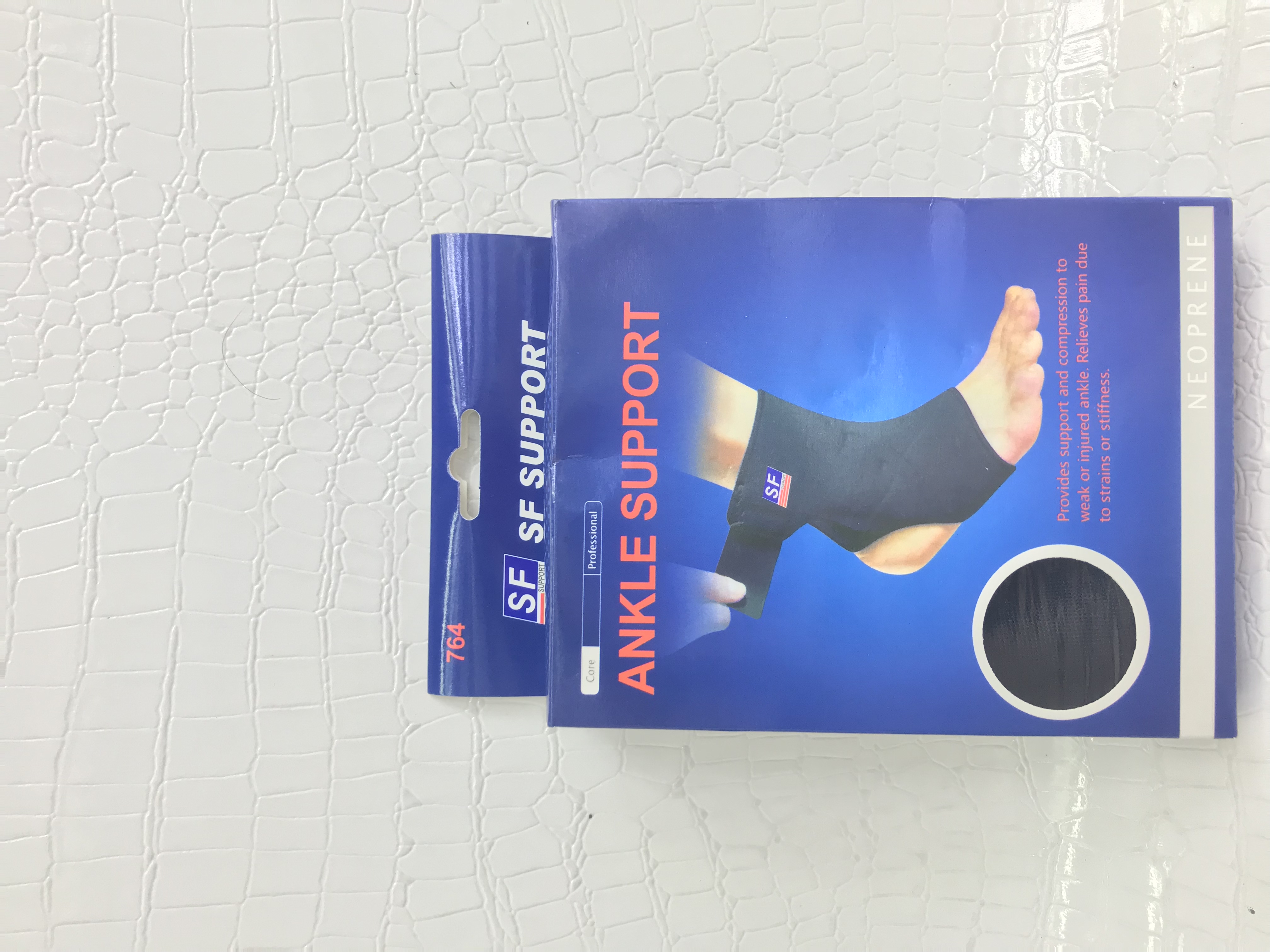 Foot guards, wrist guards, nude guards, sports ankle guards, men's heel guards, ankle guards to prevent sprains Item Picture