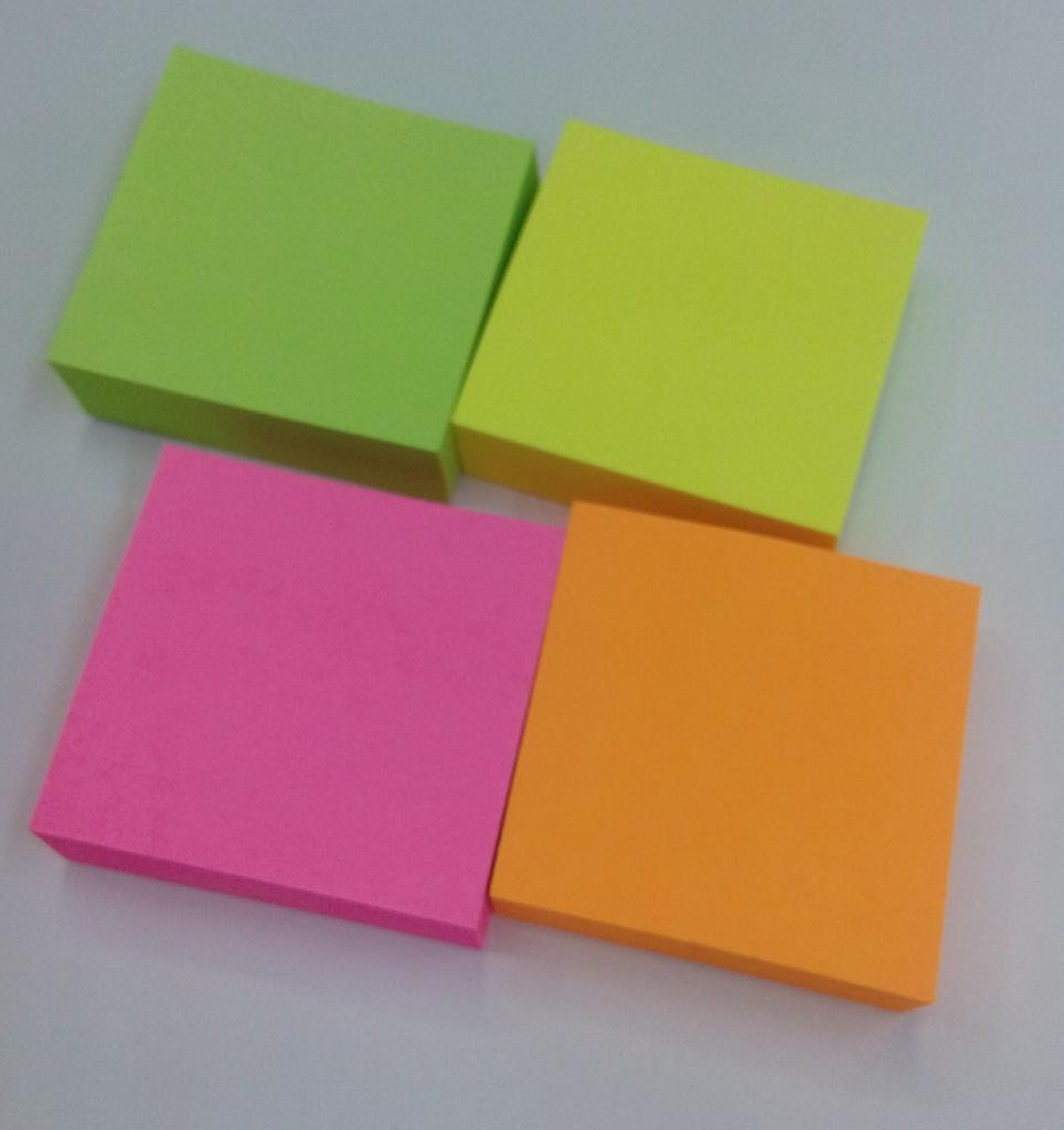 Wanbang 1845 Sticky Note Brick 4-color fluorescent universal sticky note Strip stationery, 100 pages, 76*76mm Item Picture