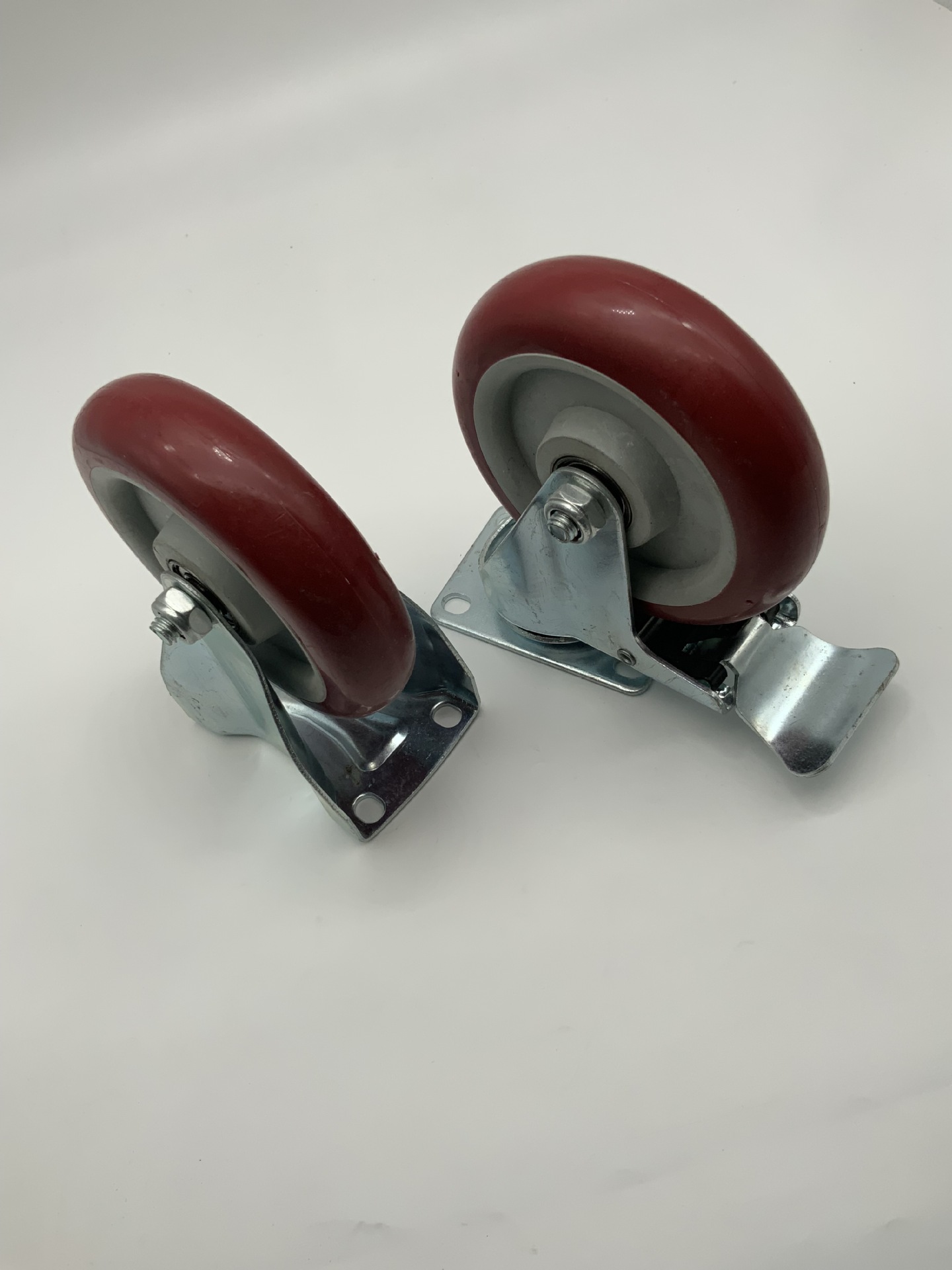 Shuzan heavy-duty universal flat-bottomed movable rubber trolley wheels with brake red wheels and other universal window accessories details Picture