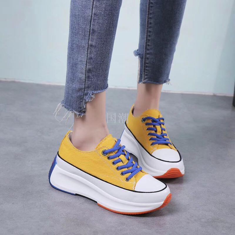 女式时装单鞋实物图