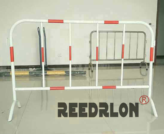 雷德隆移动铁马隔离临时围挡产品图