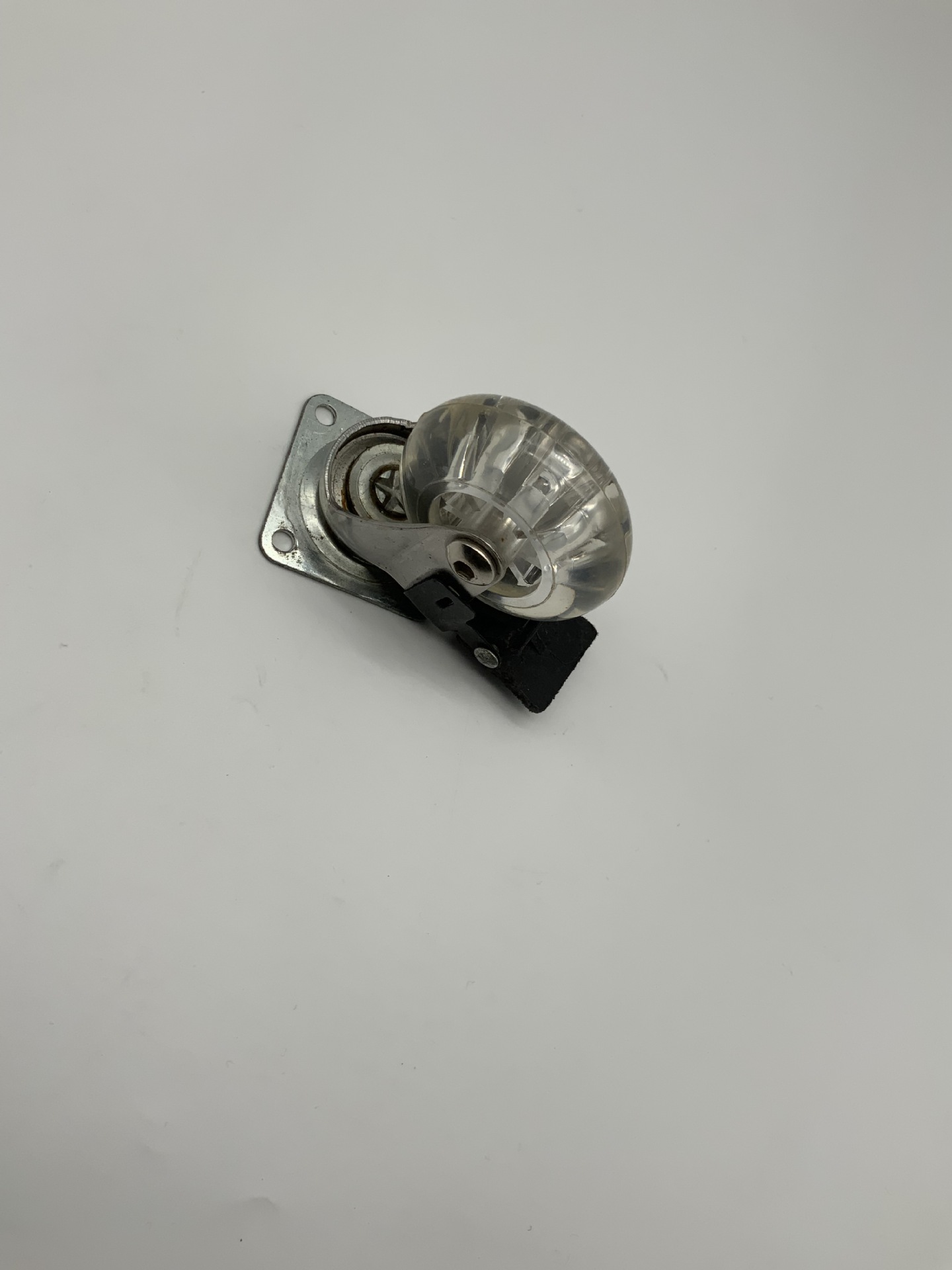 Spherical transparent plastic flat bottom movable wheel universal belt brake caster hardware accessories quality assurance thumbnail