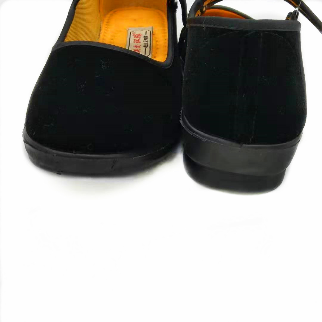 义乌好货 真爱环球布鞋黑色春夏秋季工作鞋广场舞蹈黑色礼仪鞋白底实物图