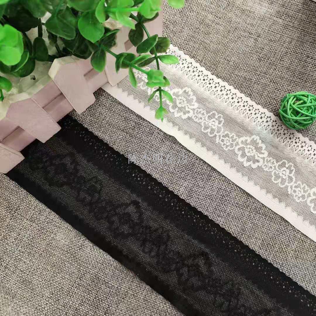 Lace-trimmed leggings with a popular fabric, good hand feel and elastic rods are sold directly by the manufacturer Application Scenario