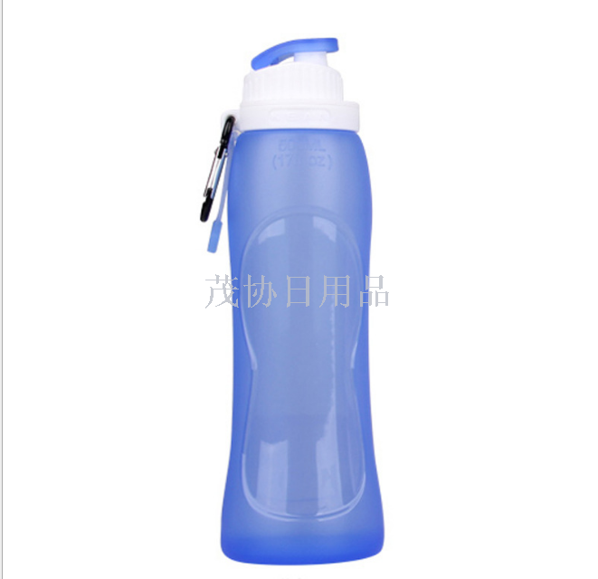 Convenient foldable multi-functional silicone water cup for travel, outdoor sports water bottle, creative anti-drop gift water cup Application Scenario