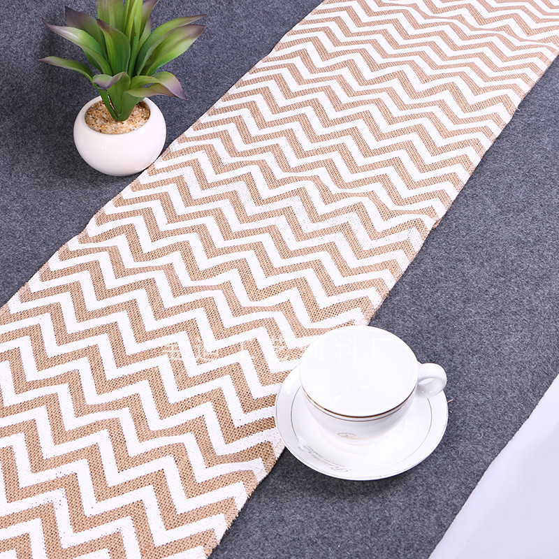 Factory direct sales, cross-border exclusive supply, European-style Christmas linen table flags, striped linen table flags, wedding decoration products Specification image