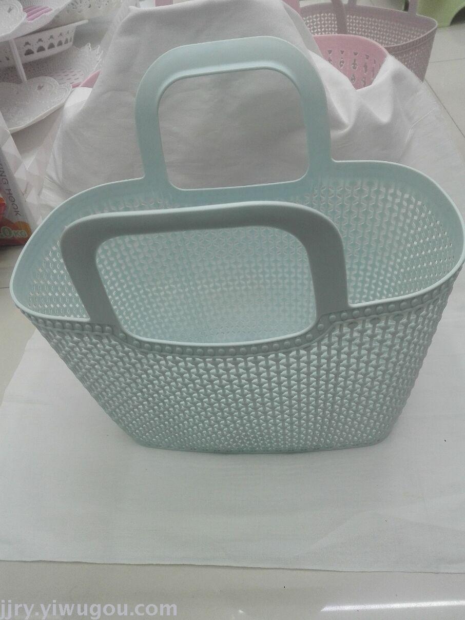 Plastic hand basket thumbnail