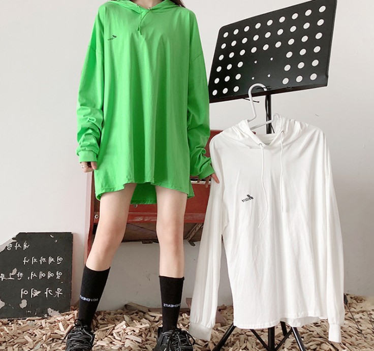 New Korean-style early autumn long-sleeved hooded sweatshirt in avocado green mid-length thin top for women details Picture