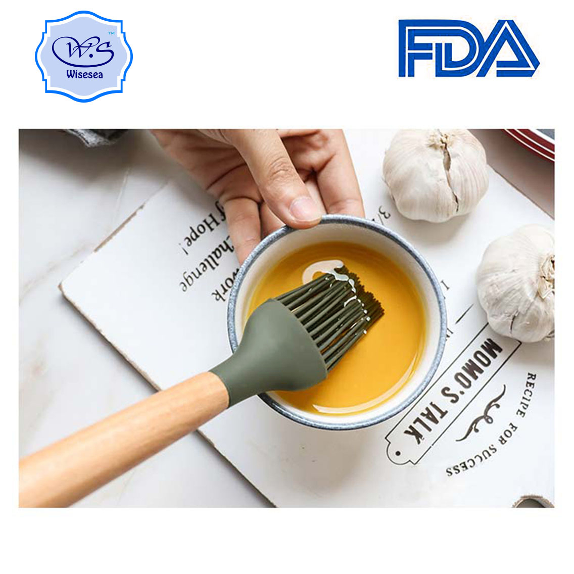 【 Hot Sale 】 A set of 9 kitchen tools with beech wood handles, silicone spatulas, spoons and kitchenware details Picture