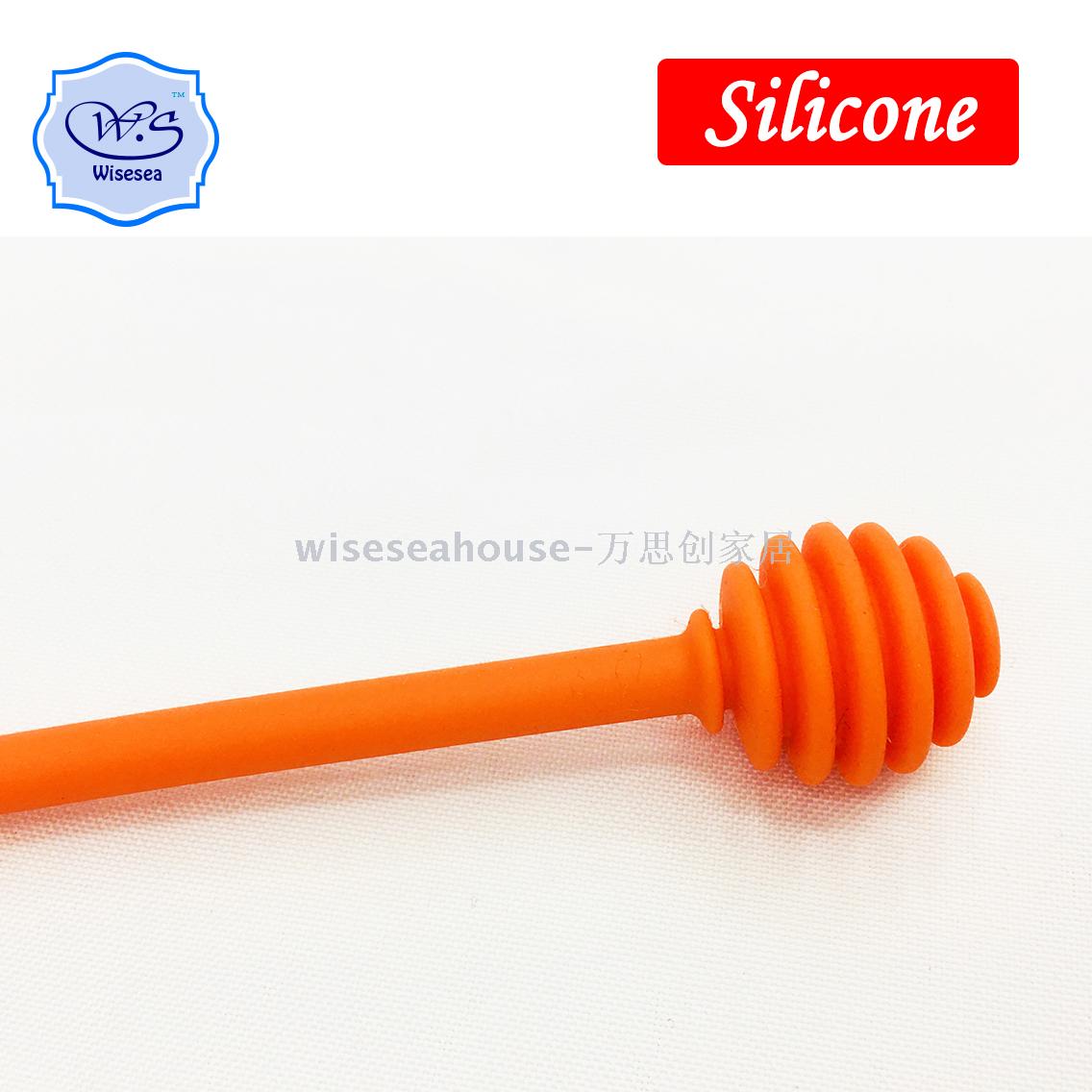 【 New Product 】 Long-handled silicone WITH SPOON HONEY MIX MUDDLER Application Scenario