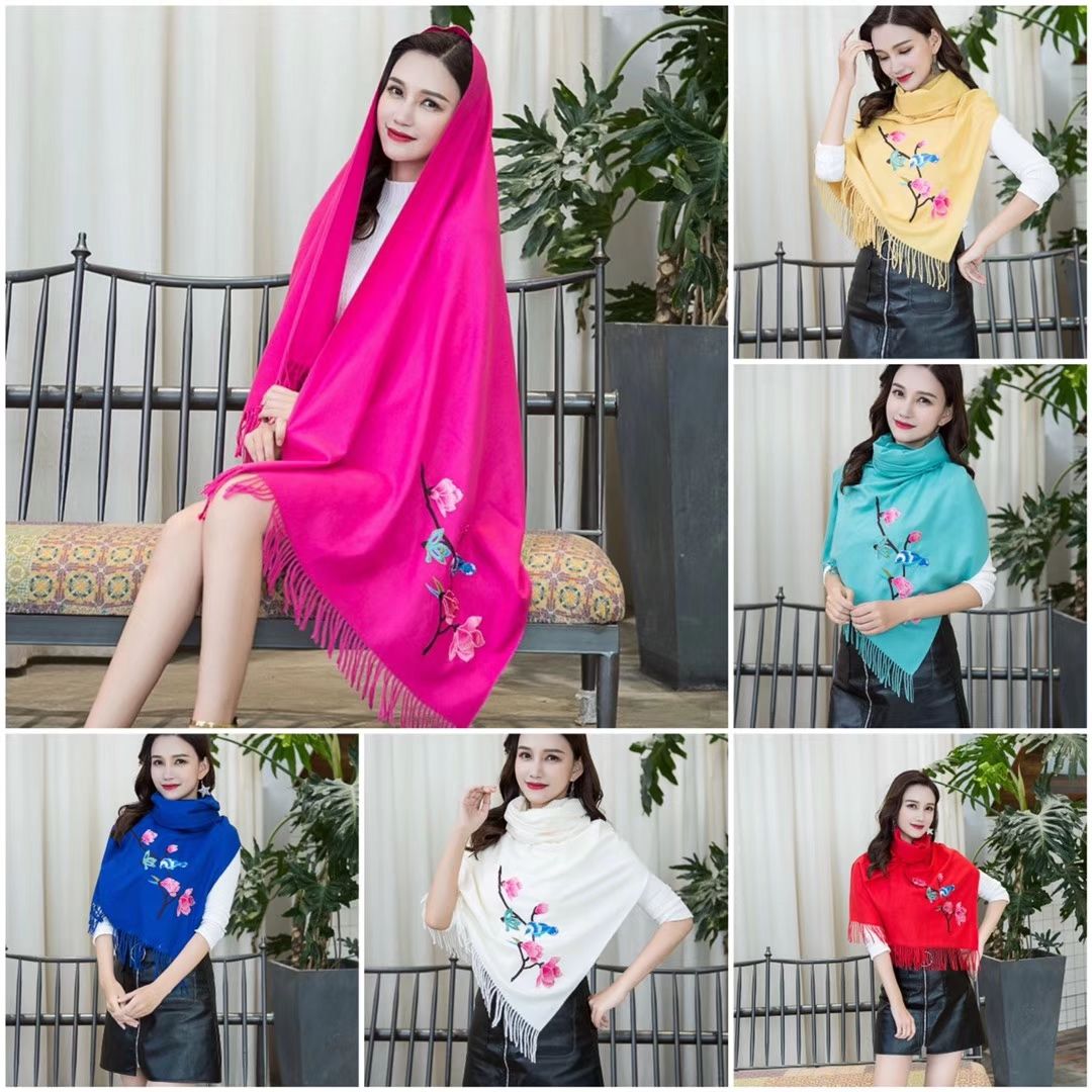 围巾披肩秋冬季羊绒绣花披肩 民族风精品刺绣