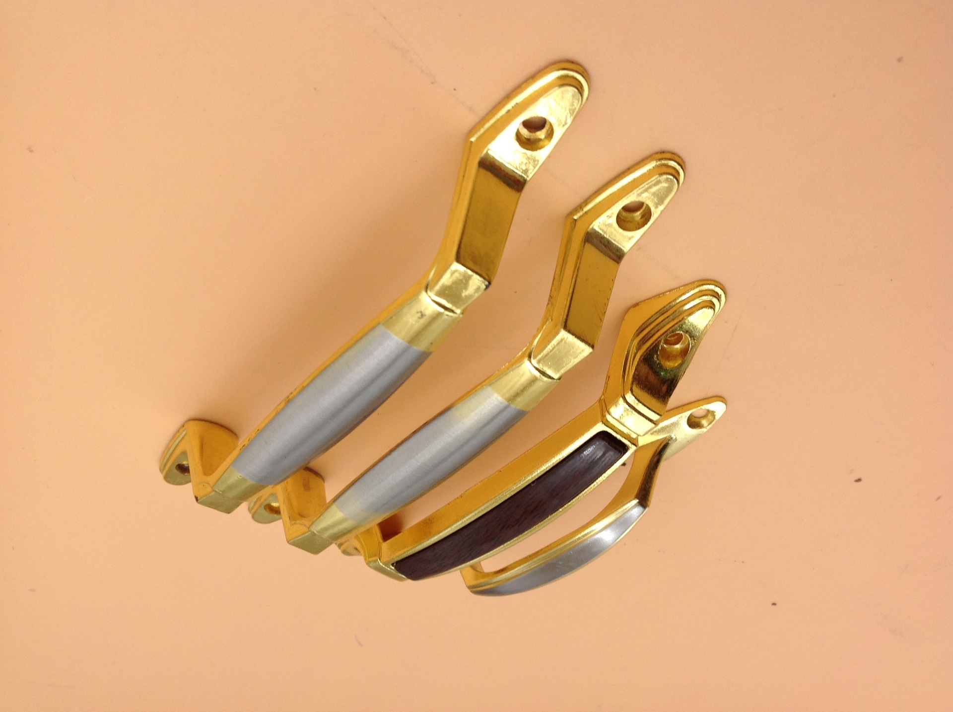 Retro classic furniture clothing cabinet practical Ming - hole imitation gold handle details Picture