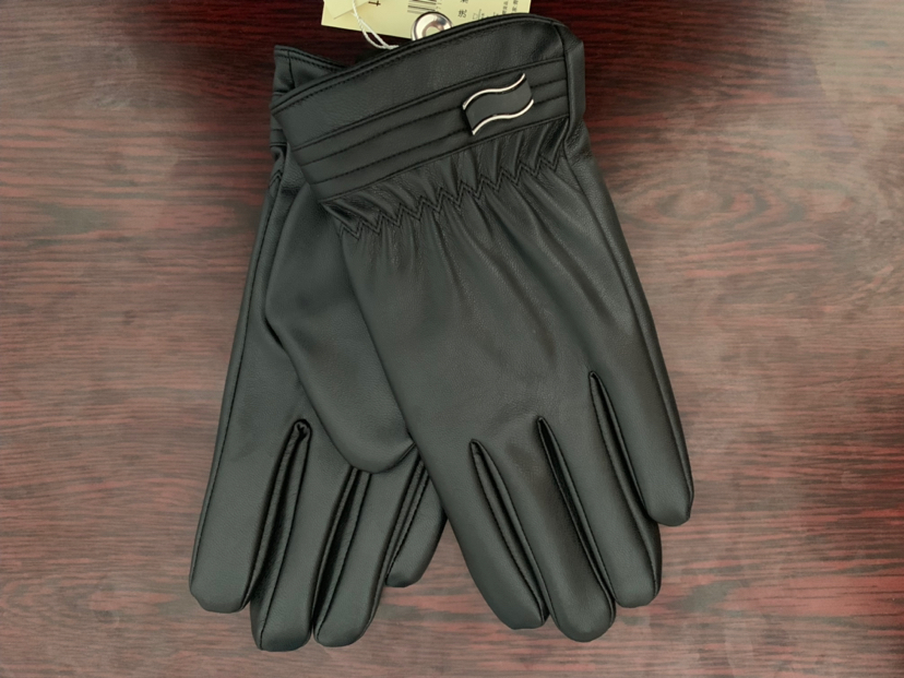 Made of faux leather touch screen gloves for both men and women Specification image